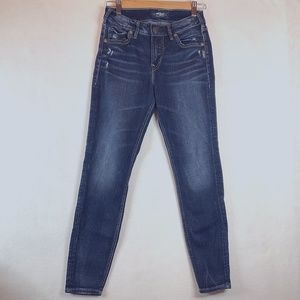 Silver Jeans Co Avery Skinny Ankle Dark wash distressed jeans size W26/L27 EUC